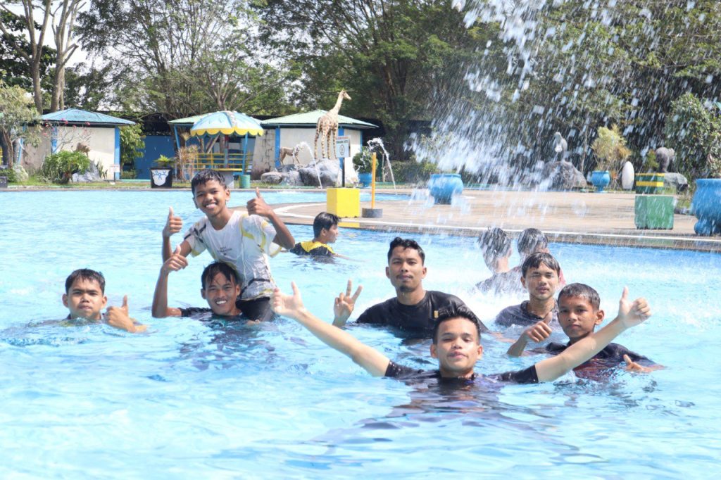 BAHAGIAKAN ANAK